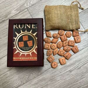 Rune Set with Book and Bag